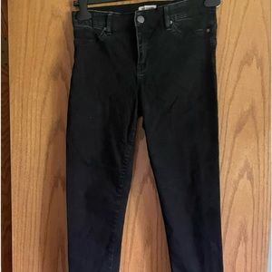 Juicy Couture Capri Jeans
